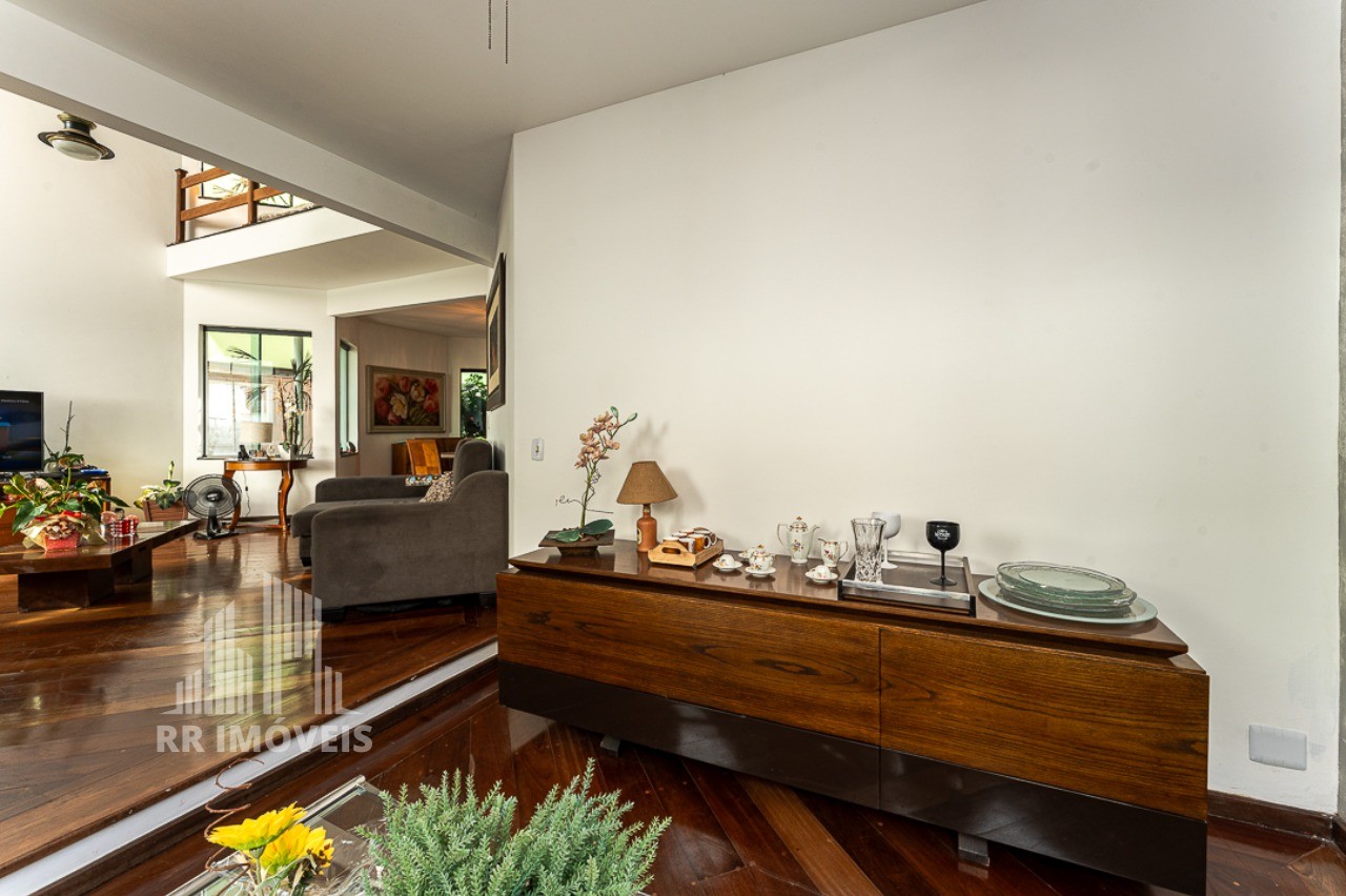 Casa, 4 quartos, 305 m² - Foto 8
