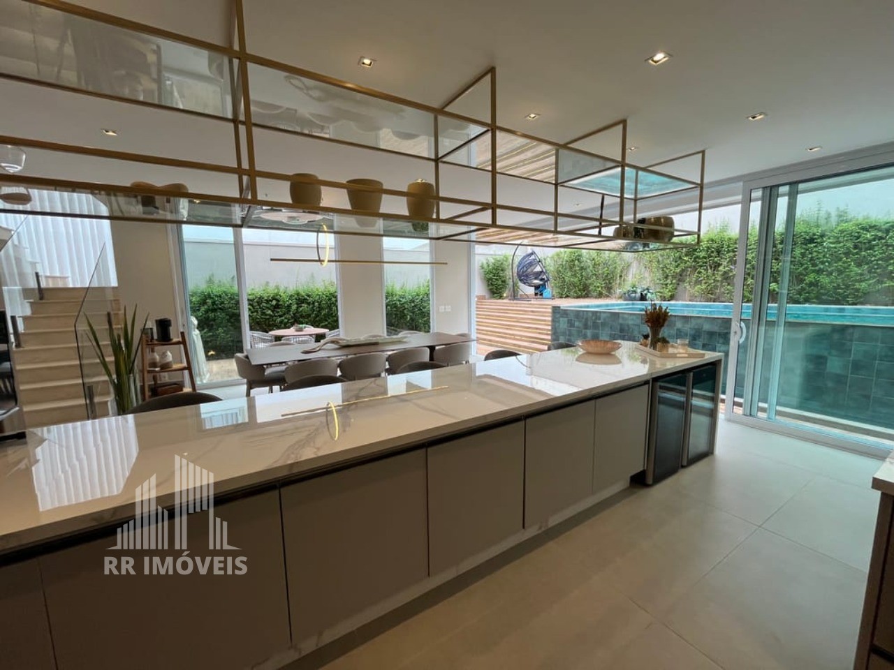 Casa, 5 quartos, 333 m² - Foto 4