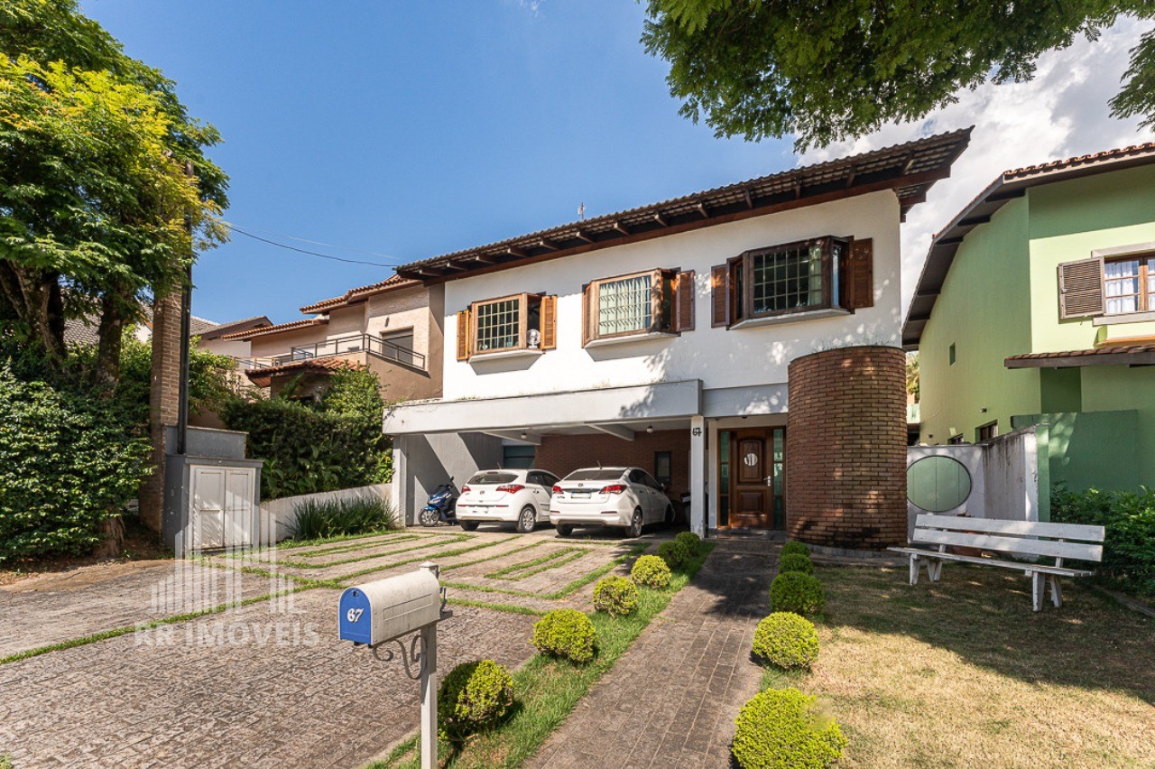 Casa, 4 quartos, 305 m² - Foto 1