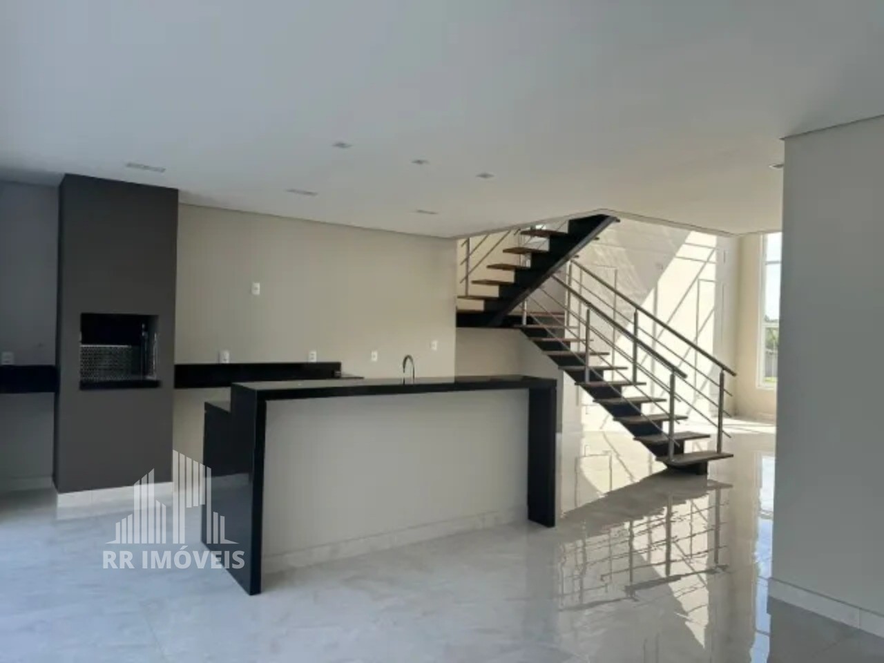 Casa, 3 quartos, 234 m² - Foto 3
