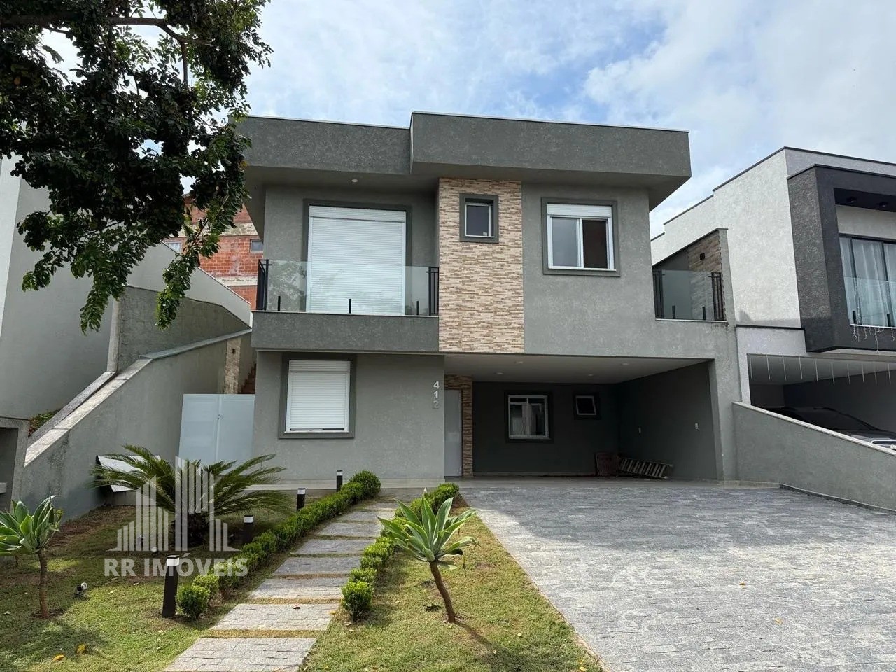 Casa, 4 quartos, 260 m² - Foto 1