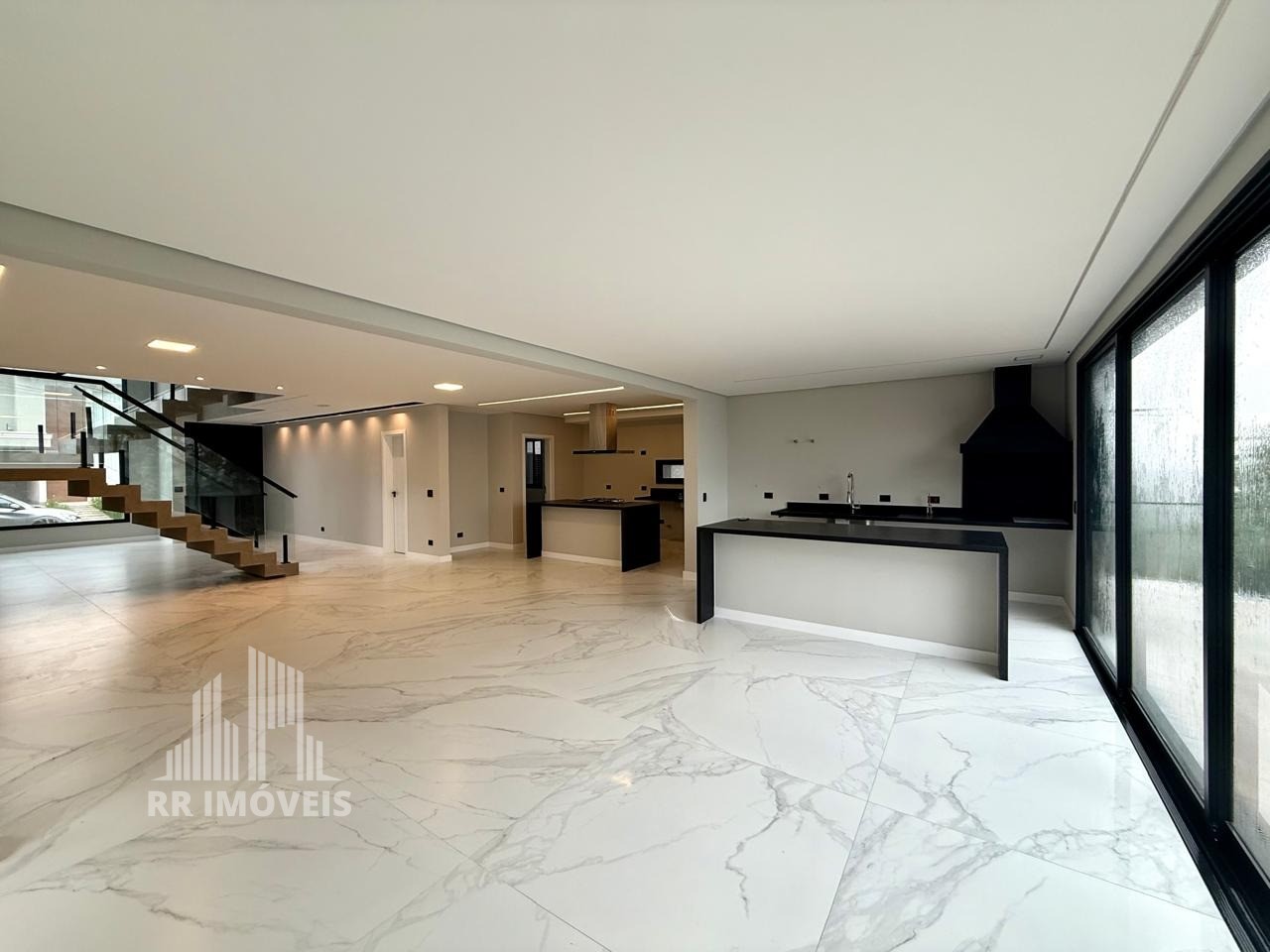 Casa, 4 quartos, 318 m² - Foto 3