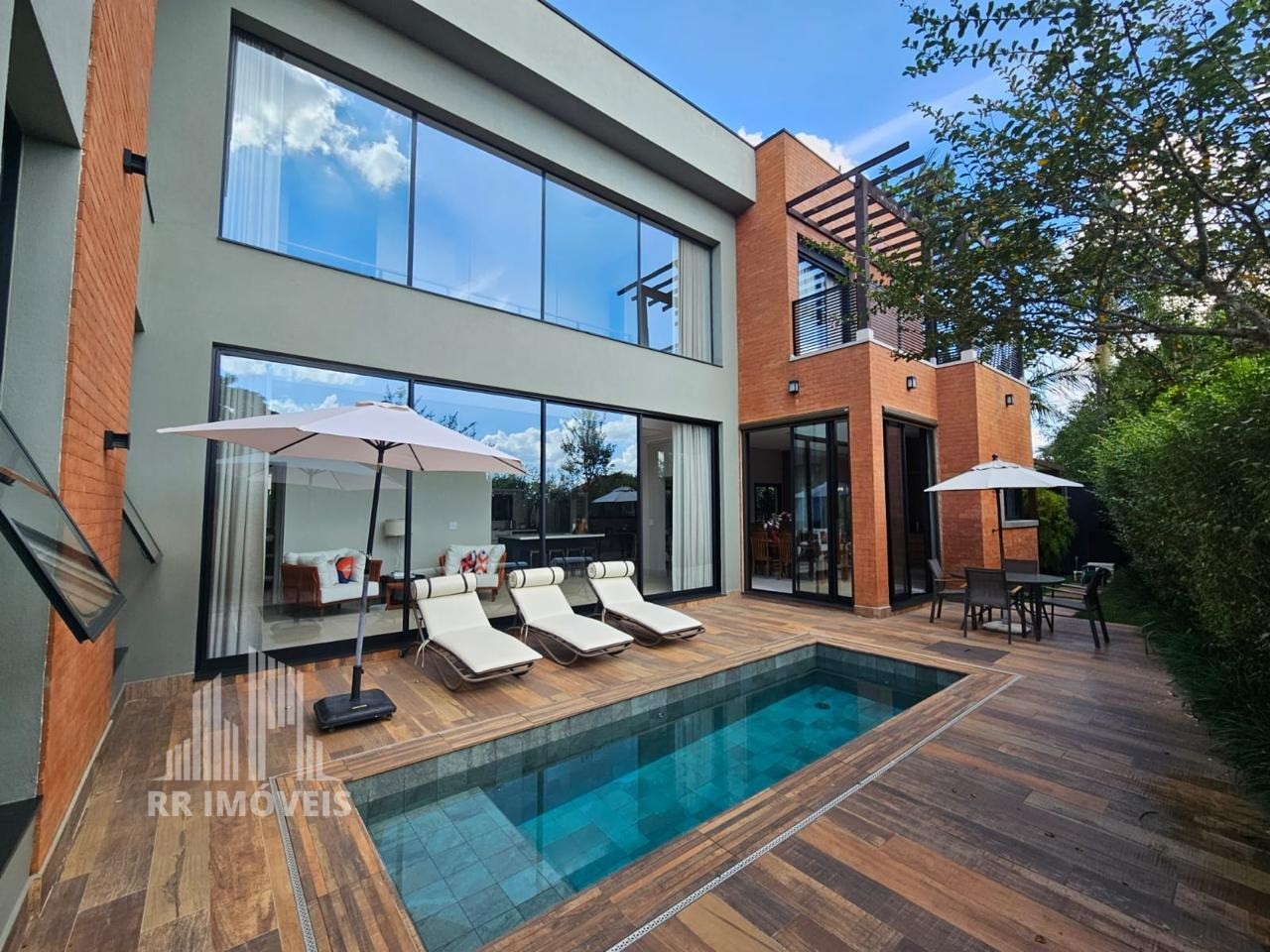 Casa, 3 quartos, 386 m² - Foto 1