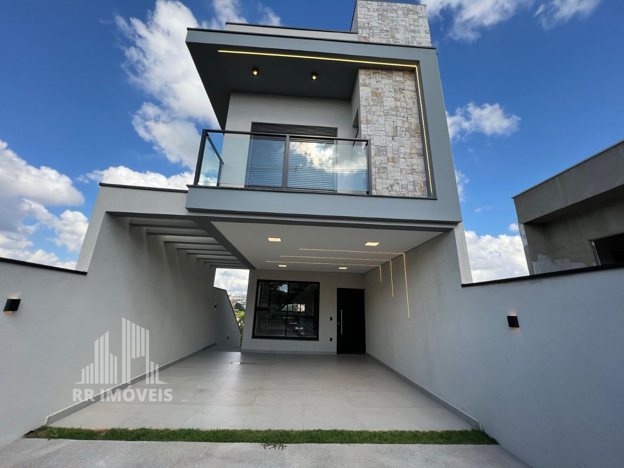 Casa, 3 quartos, 179 m² - Foto 1