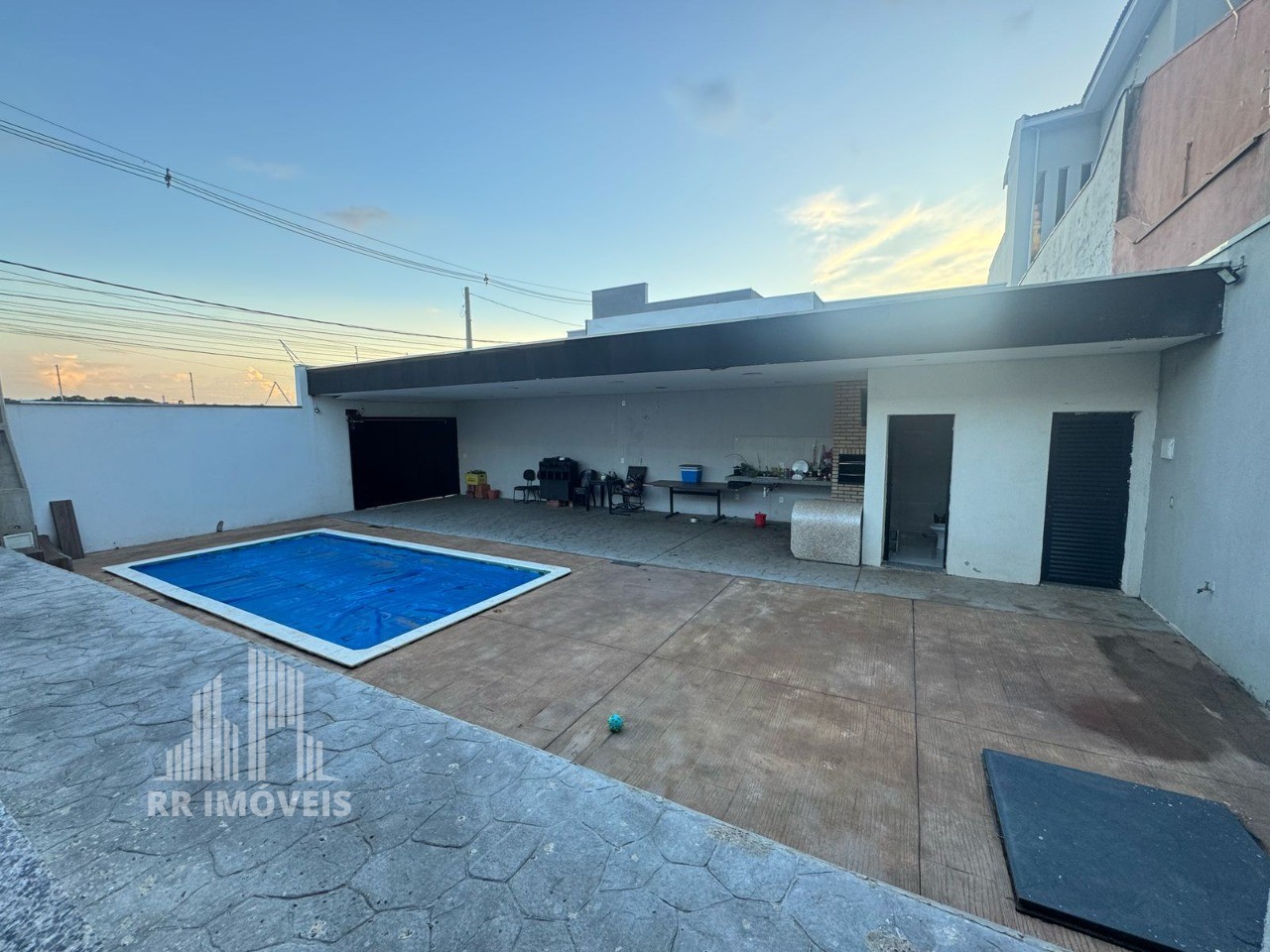 Casa, 3 quartos, 212 m² - Foto 1