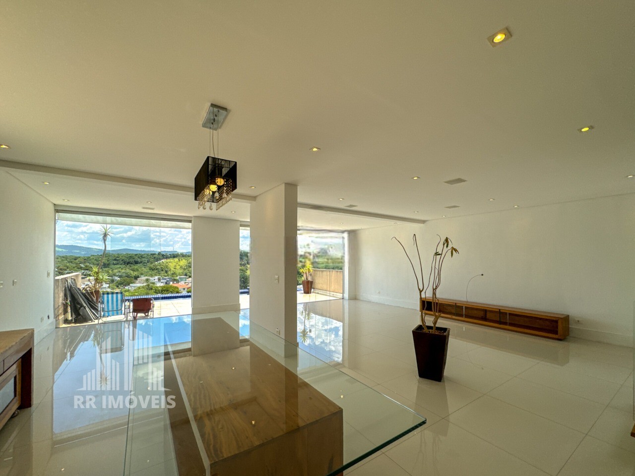 Casa, 4 quartos, 350 m² - Foto 2