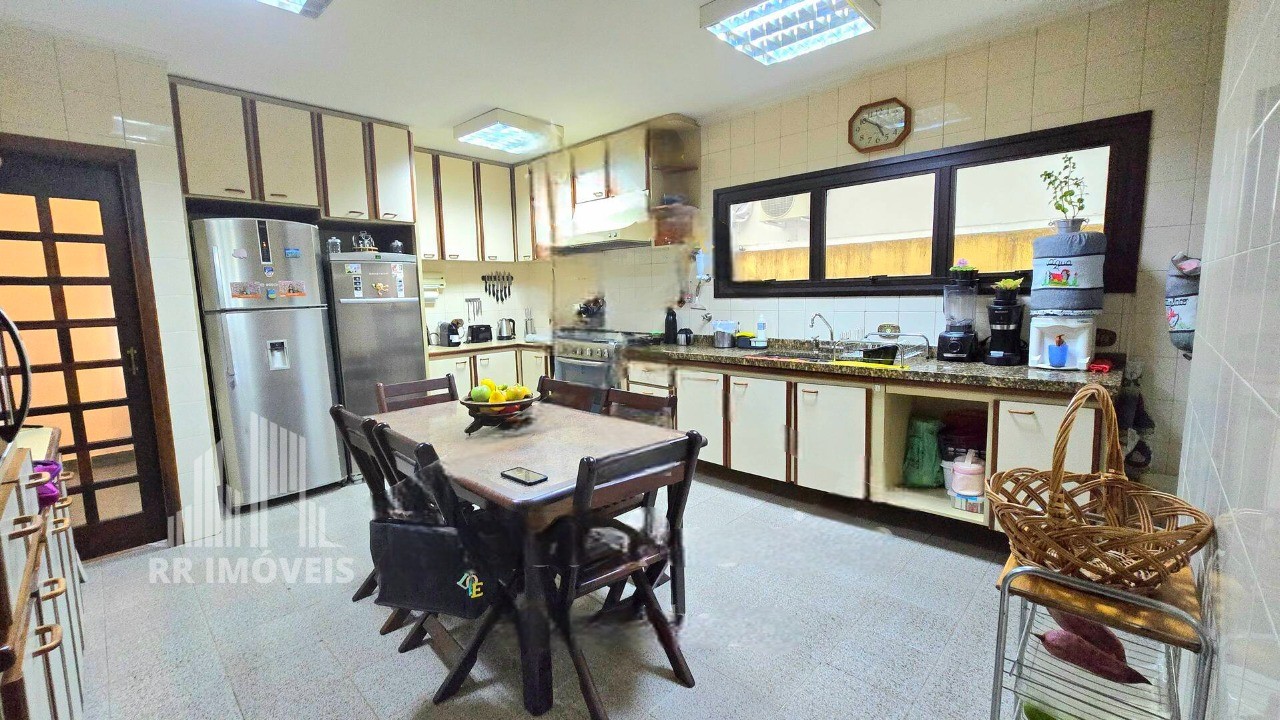 Casa, 4 quartos, 360 m² - Foto 4