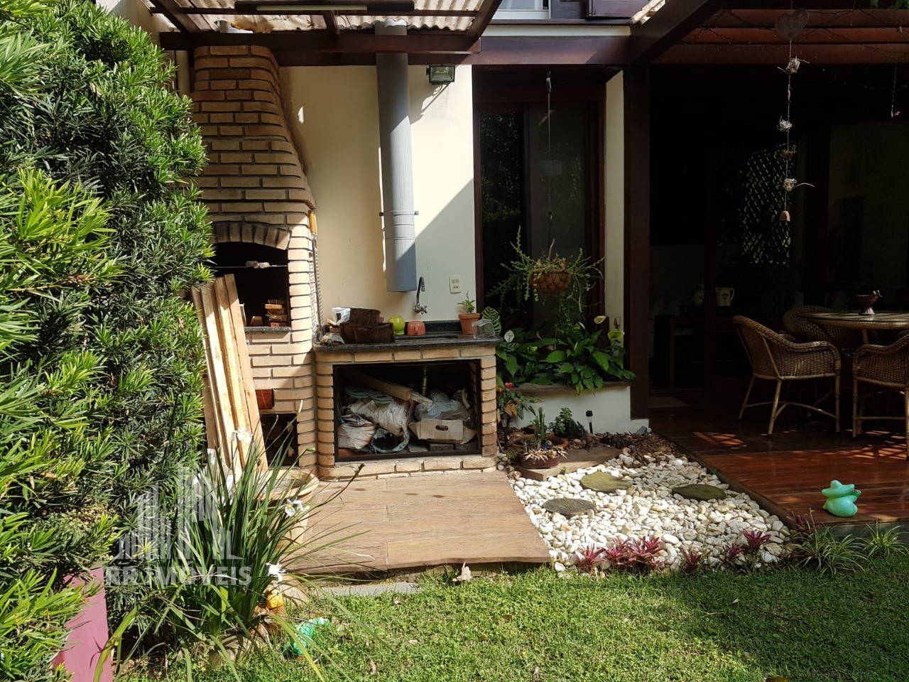 Casa, 3 quartos, 176 m² - Foto 2
