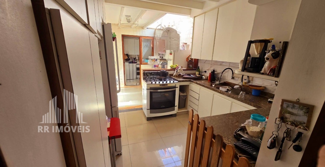 Casa, 3 quartos, 176 m² - Foto 4