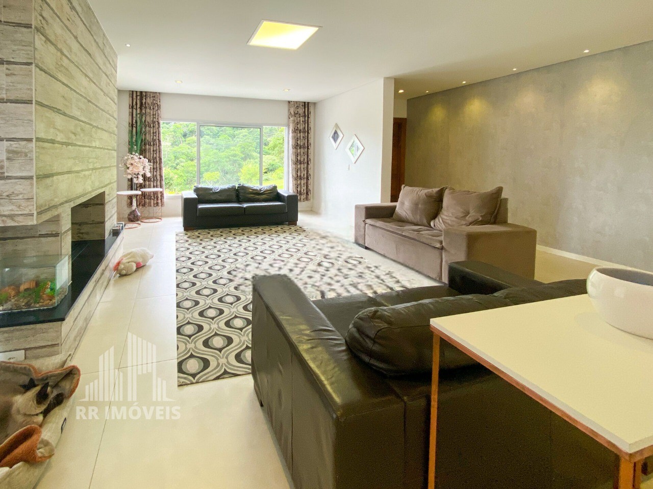 Casa, 4 quartos, 425 m² - Foto 1