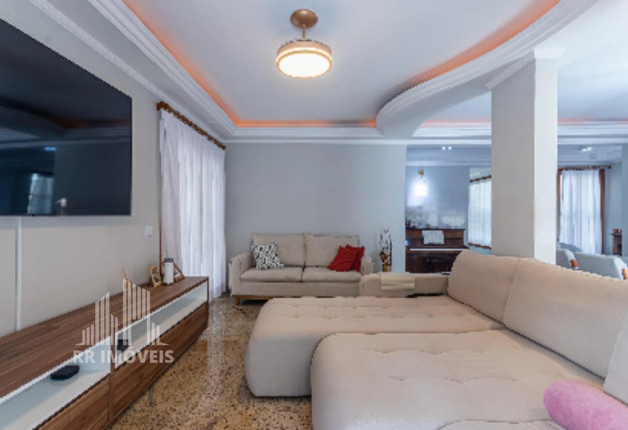Casa, 4 quartos, 304 m² - Foto 1
