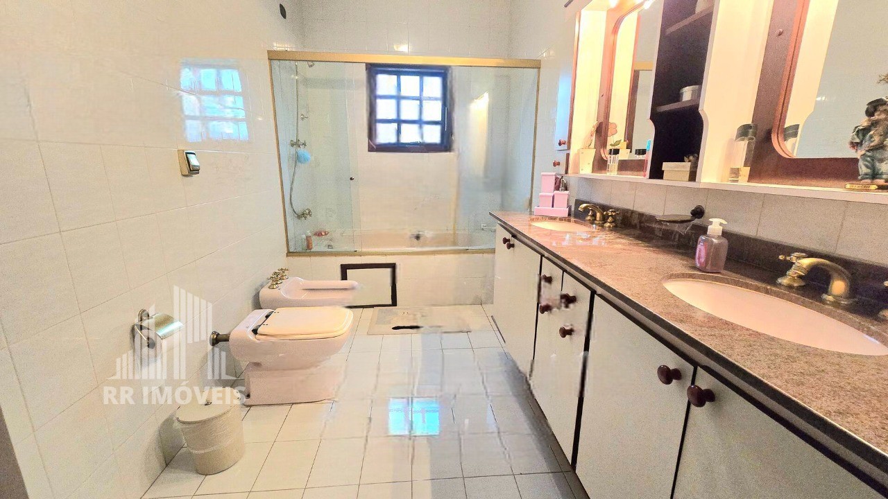 Casa, 4 quartos, 360 m² - Foto 23