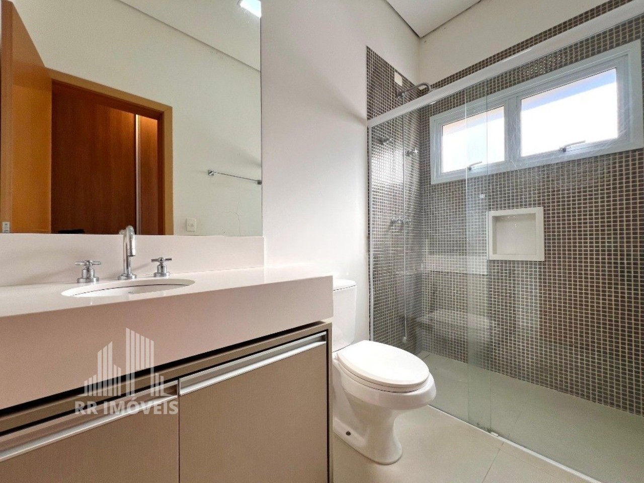 Casa, 4 quartos, 250 m² - Foto 17