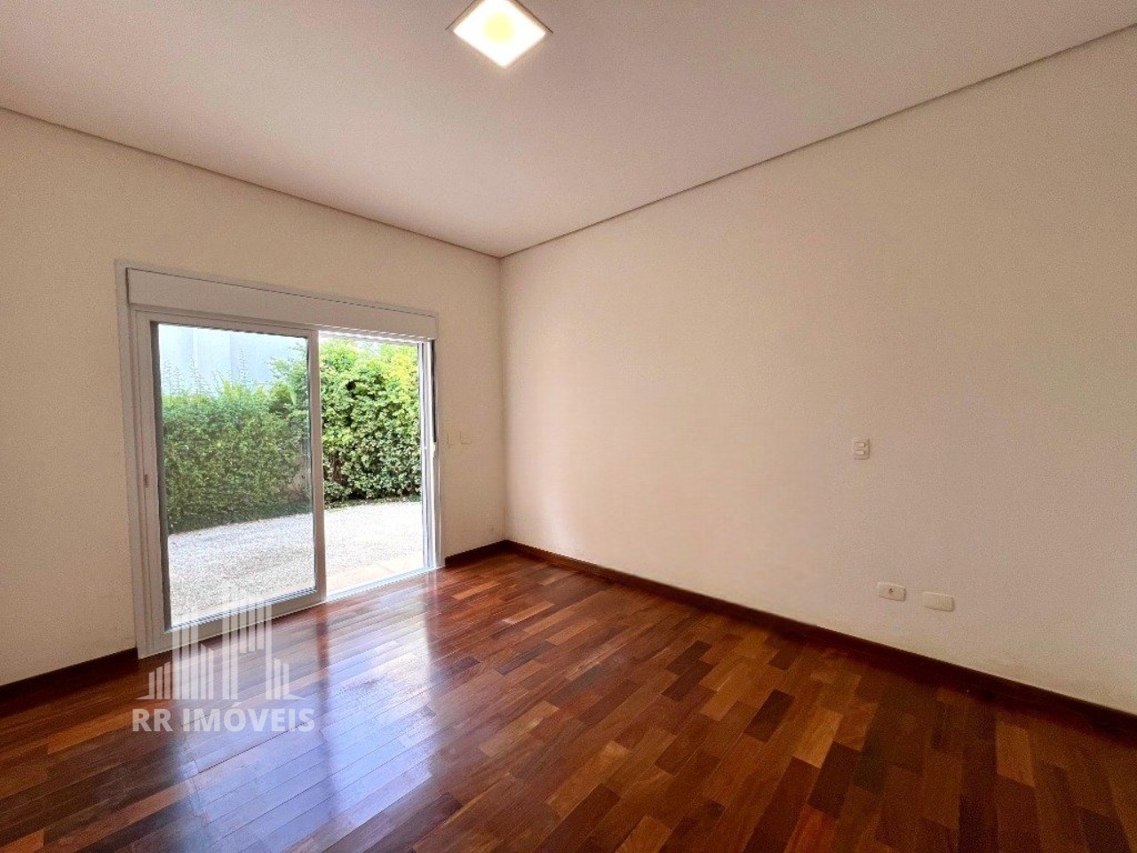 Casa, 4 quartos, 250 m² - Foto 13