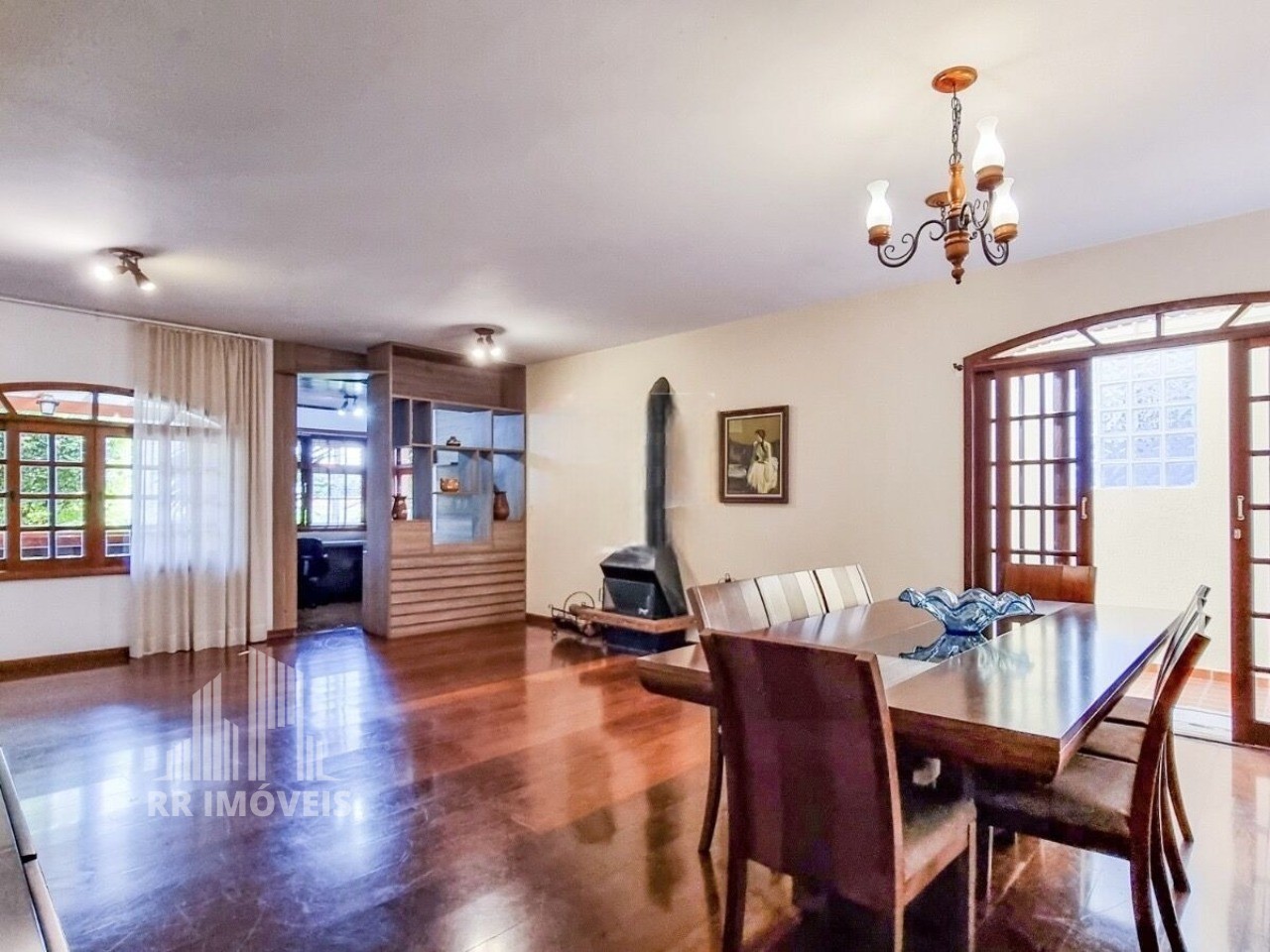 Casa, 3 quartos, 250 m² - Foto 1