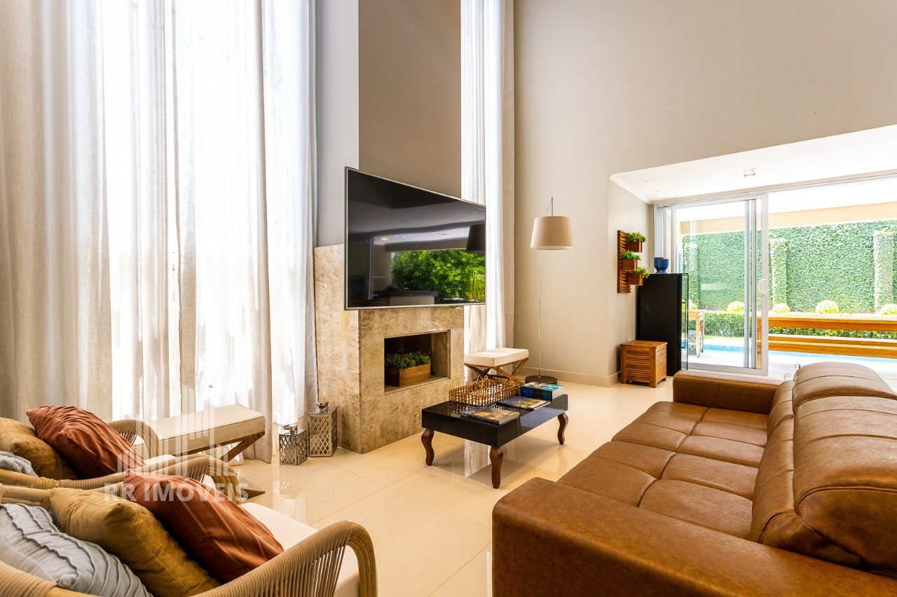Casa, 5 quartos, 340 m² - Foto 1
