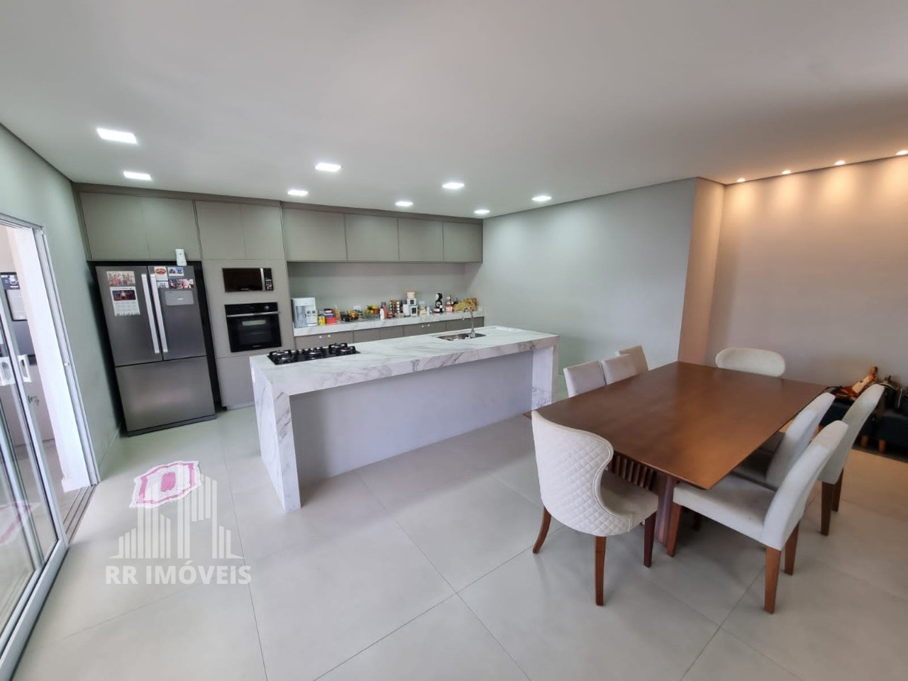 Casa, 3 quartos, 245 m² - Foto 8