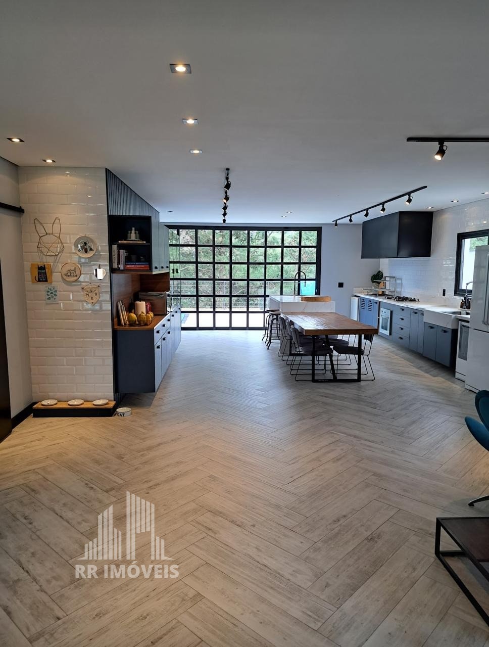 Casa, 3 quartos, 270 m² - Foto 1