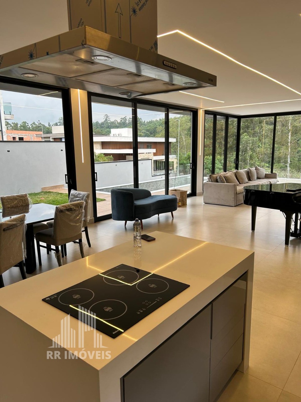 Casa, 4 quartos, 360 m² - Foto 4