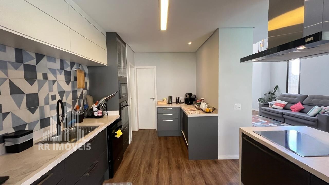 Casa, 4 quartos, 266 m² - Foto 8