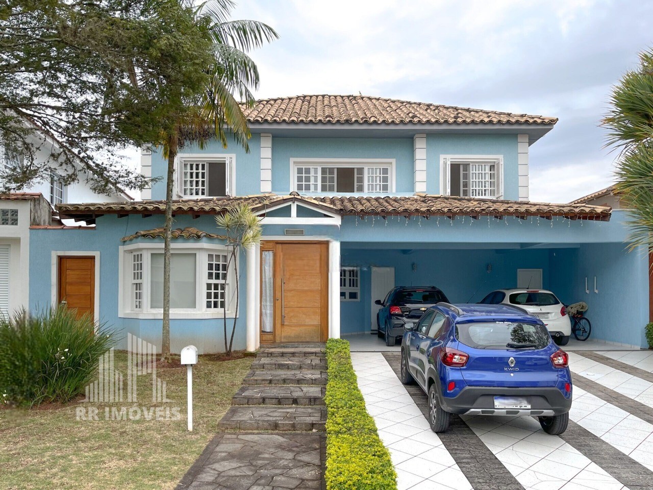 Casa, 4 quartos, 329 m² - Foto 1