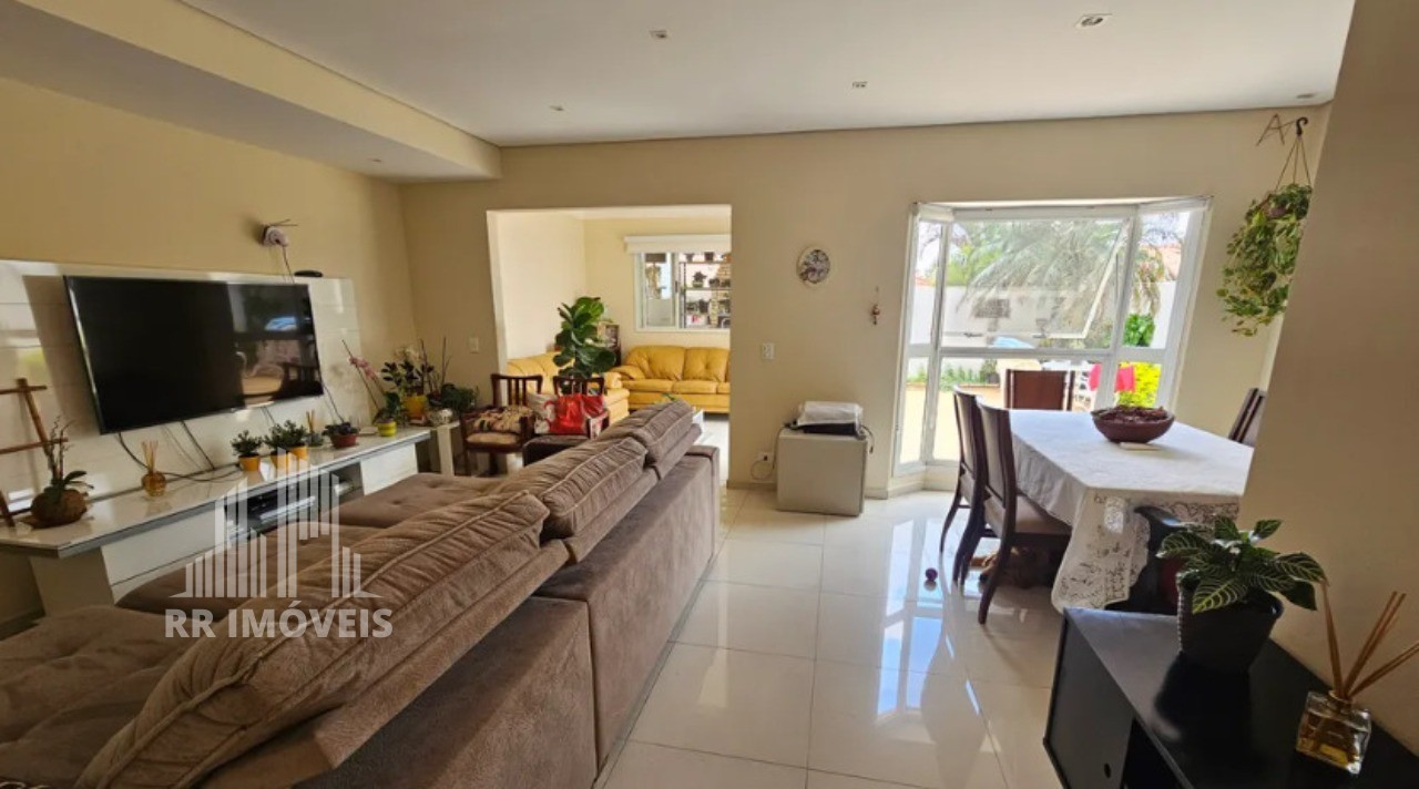Casa, 3 quartos, 159 m² - Foto 1