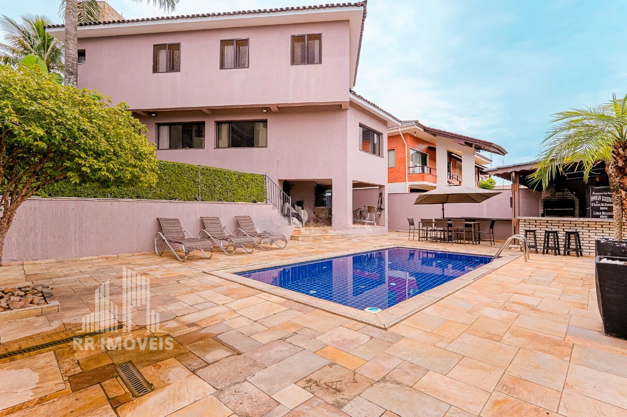 Casa, 4 quartos, 294 m² - Foto 1