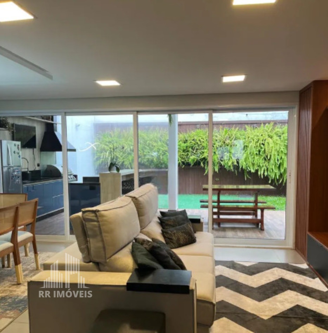 Casa, 3 quartos, 160 m² - Foto 1