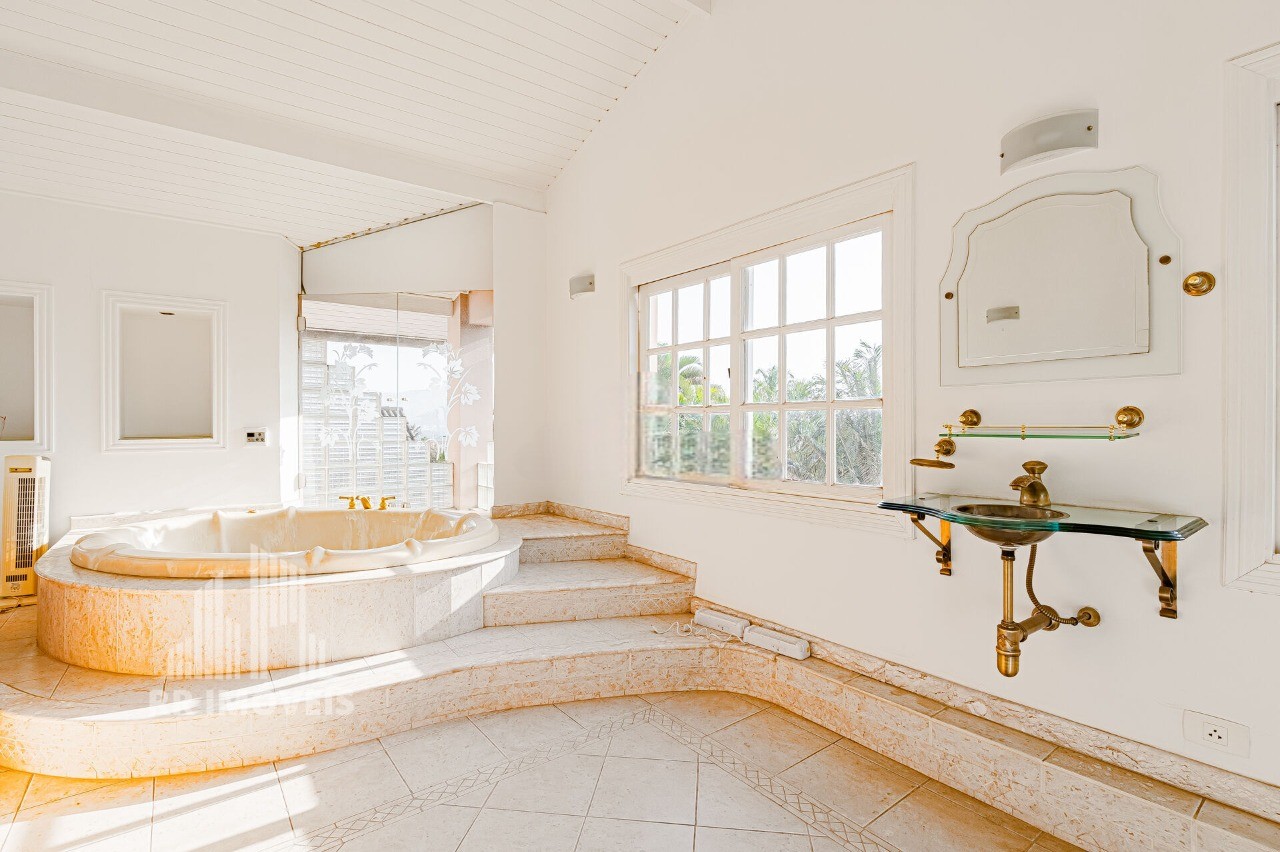 Casa, 4 quartos, 338 m² - Foto 22