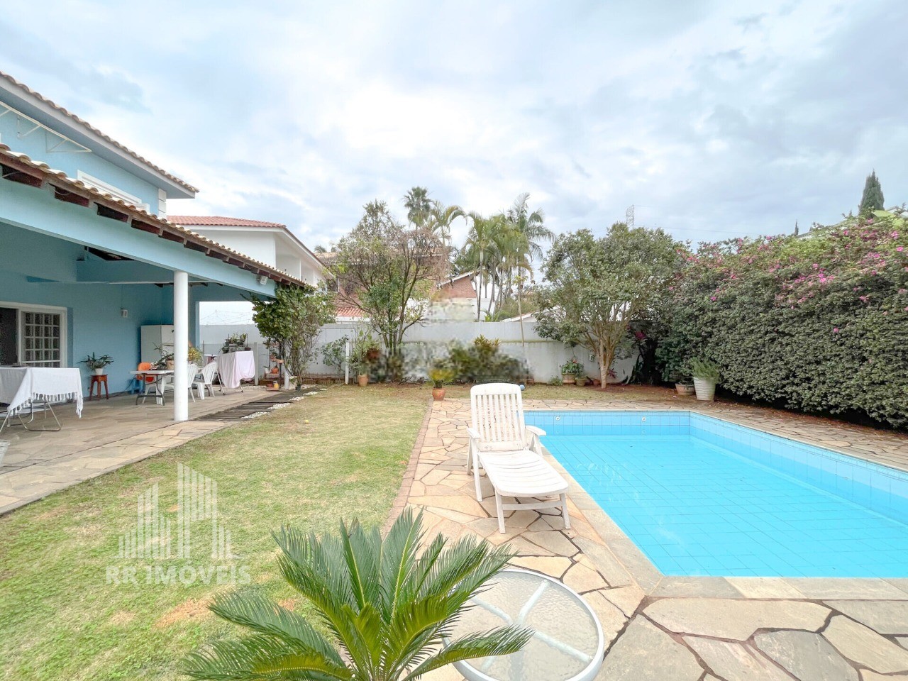 Casa, 4 quartos, 329 m² - Foto 2
