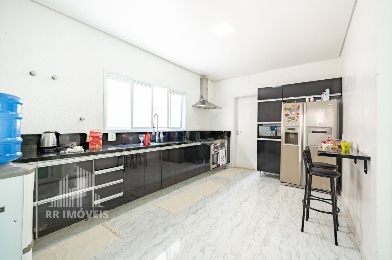 Casa, 4 quartos, 360 m² - Foto 4