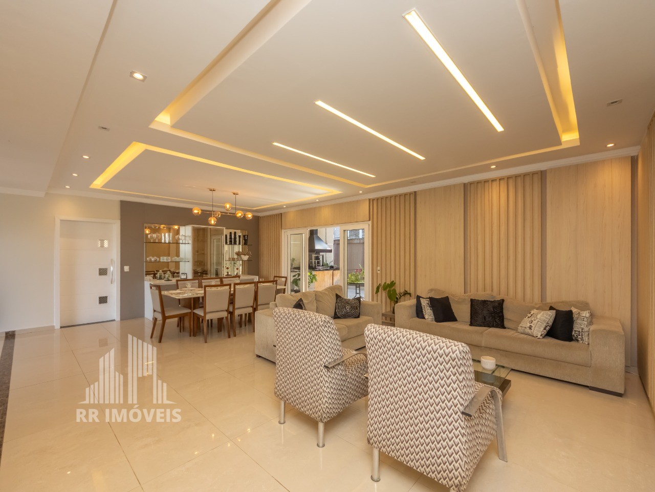 Casa, 4 quartos, 433 m² - Foto 1
