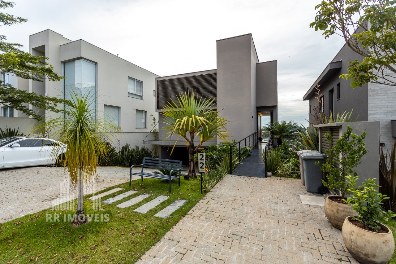 Casa, 4 quartos, 303 m² - Foto 1