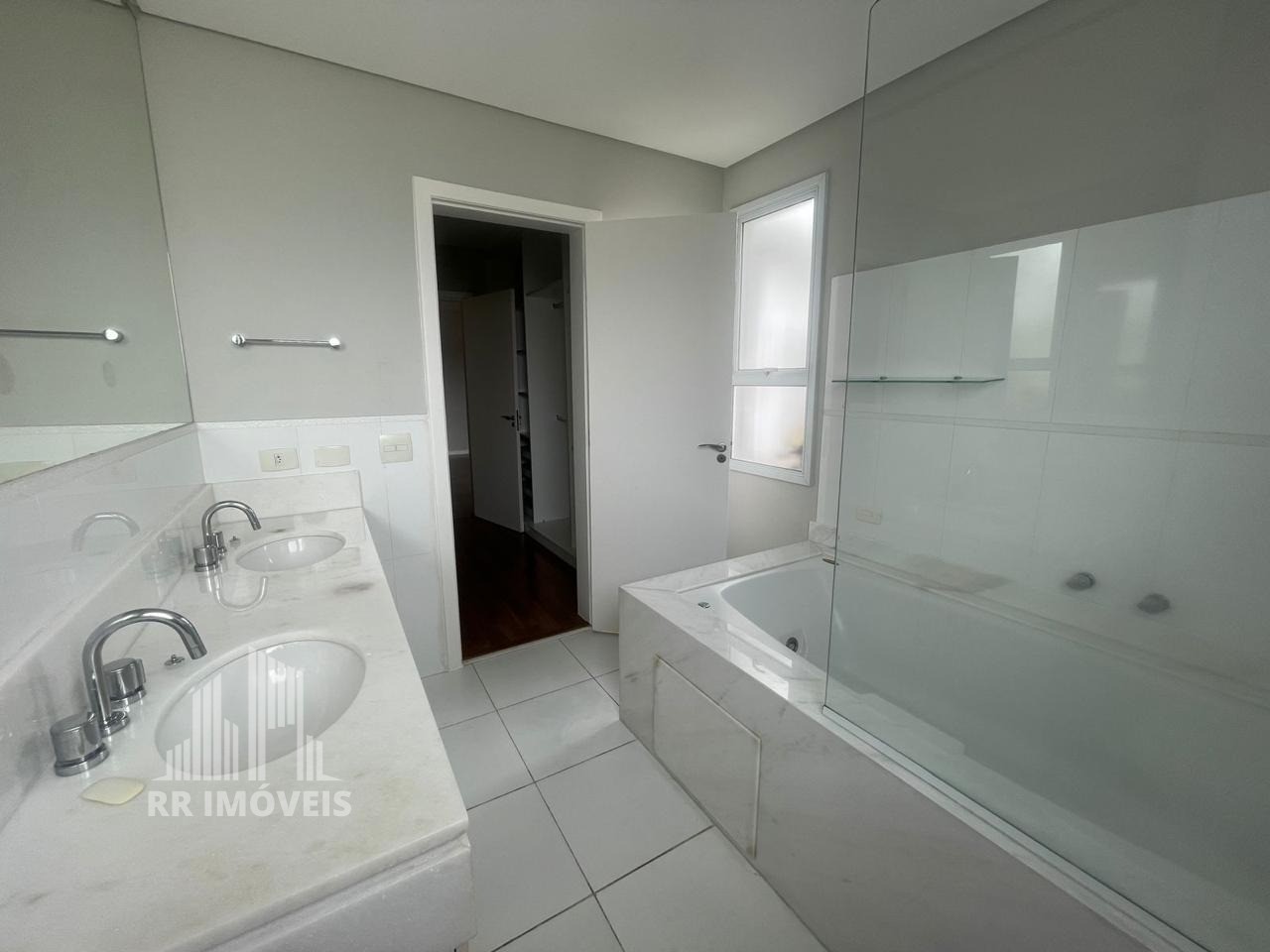 Casa, 4 quartos, 312 m² - Foto 17