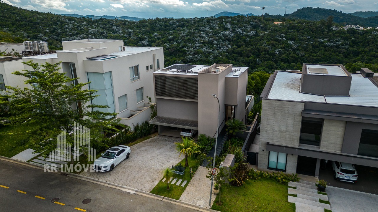 Casa, 4 quartos, 303 m² - Foto 35