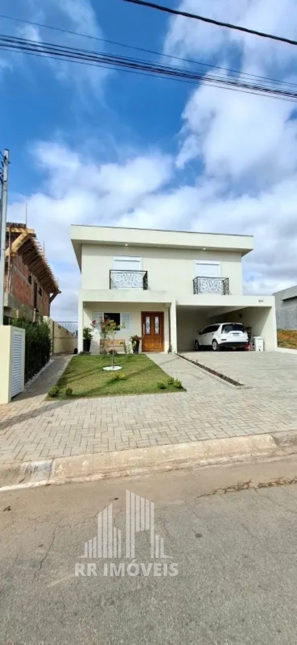Casa, 4 quartos, 270 m² - Foto 1