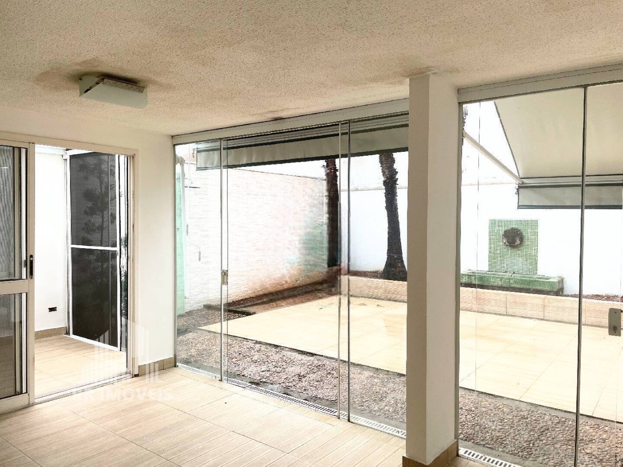 Casa, 3 quartos, 180 m² - Foto 2