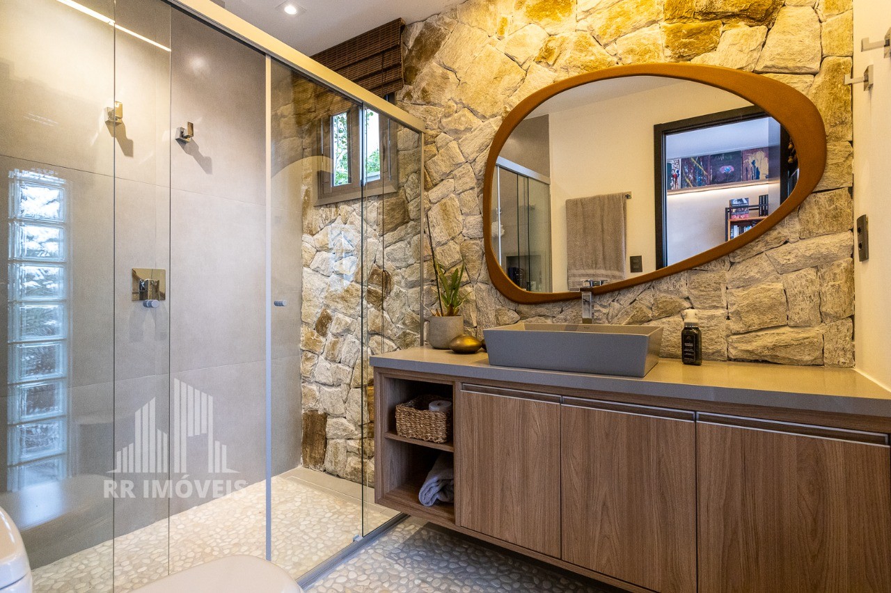 Casa, 4 quartos, 303 m² - Foto 32