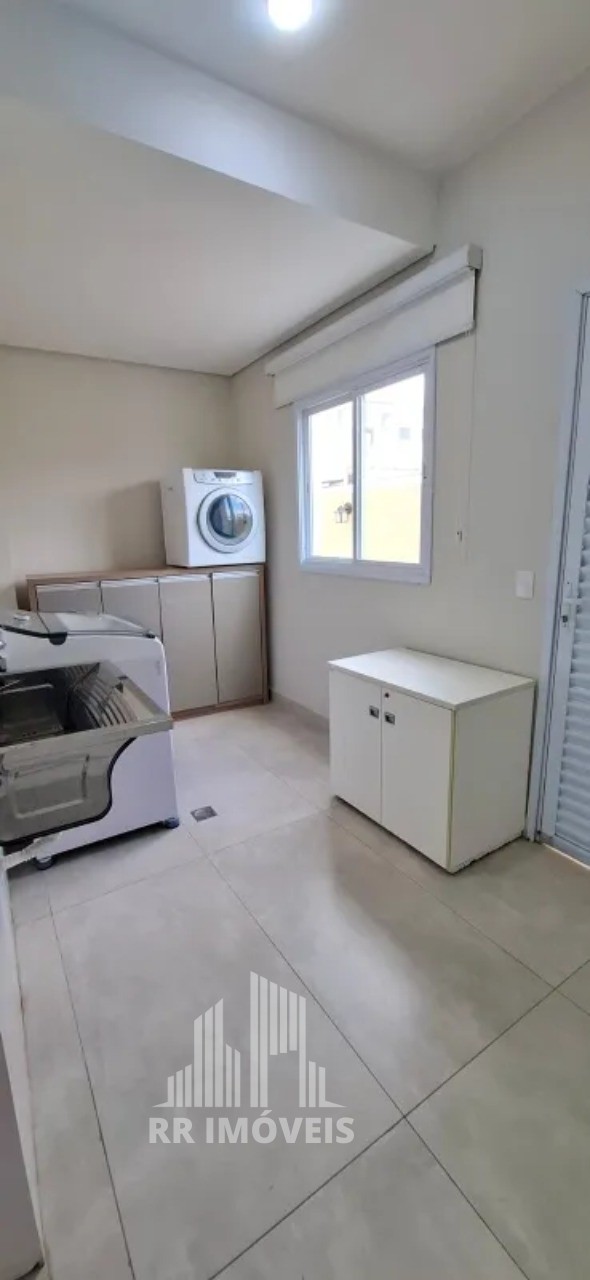 Casa, 4 quartos, 270 m² - Foto 8