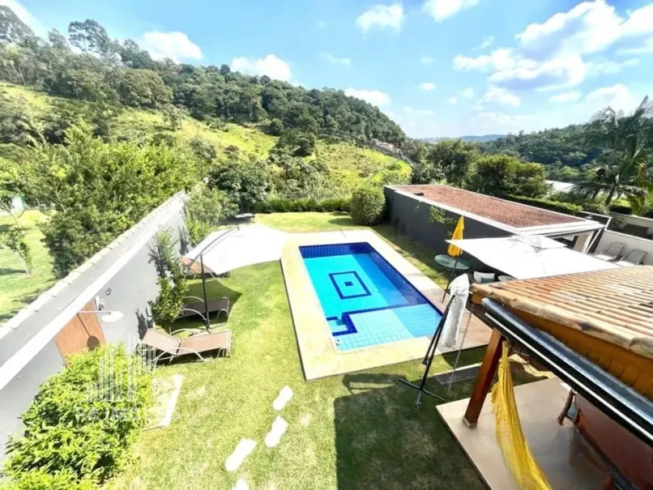Casa, 4 quartos, 255 m² - Foto 2