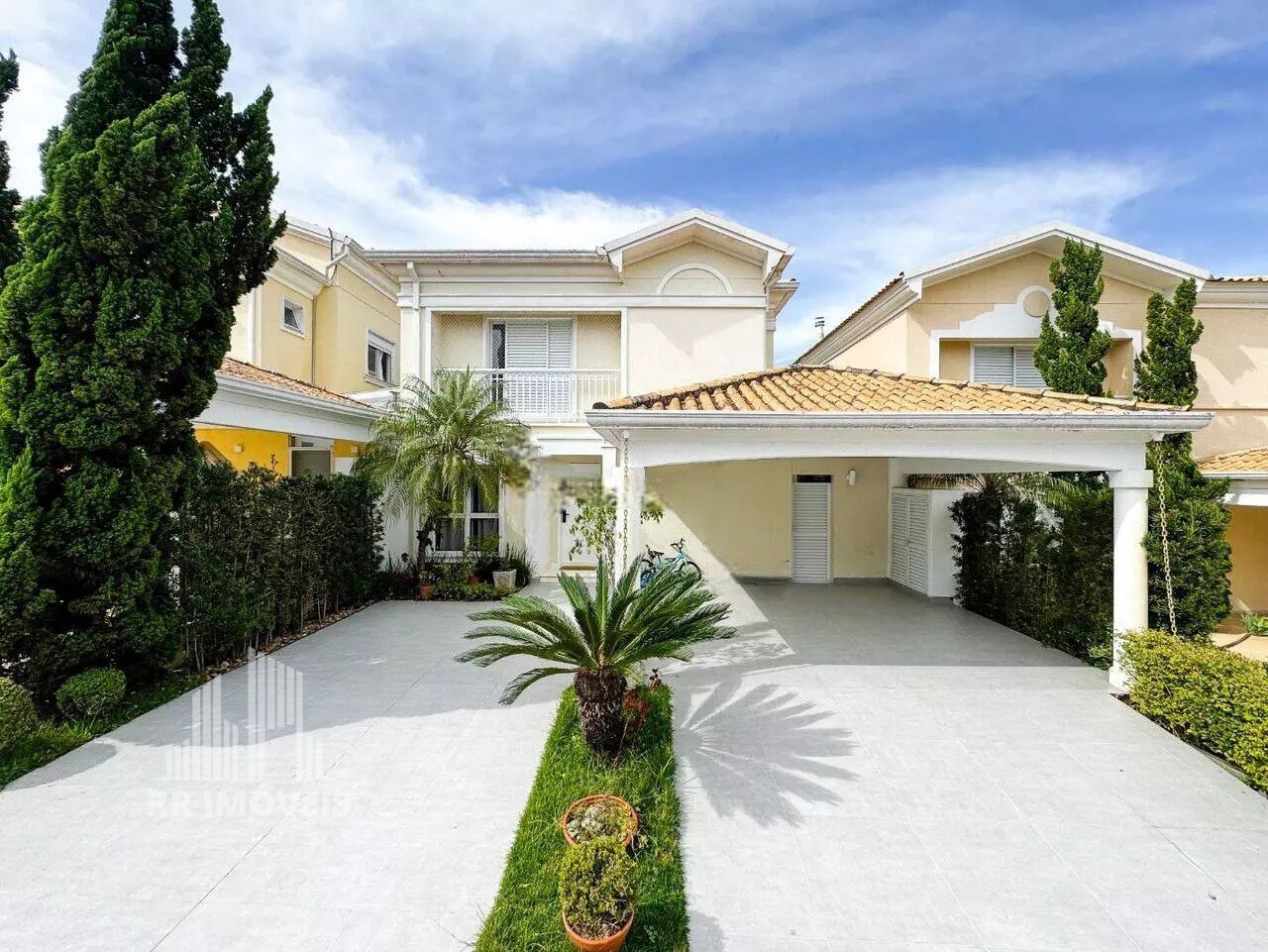 Casa, 4 quartos, 290 m² - Foto 1