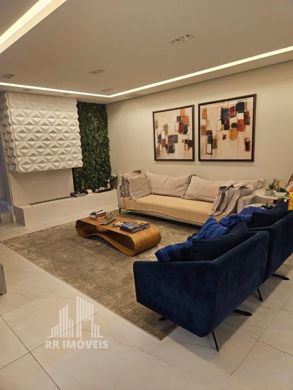 Casa, 4 quartos, 236 m² - Foto 1