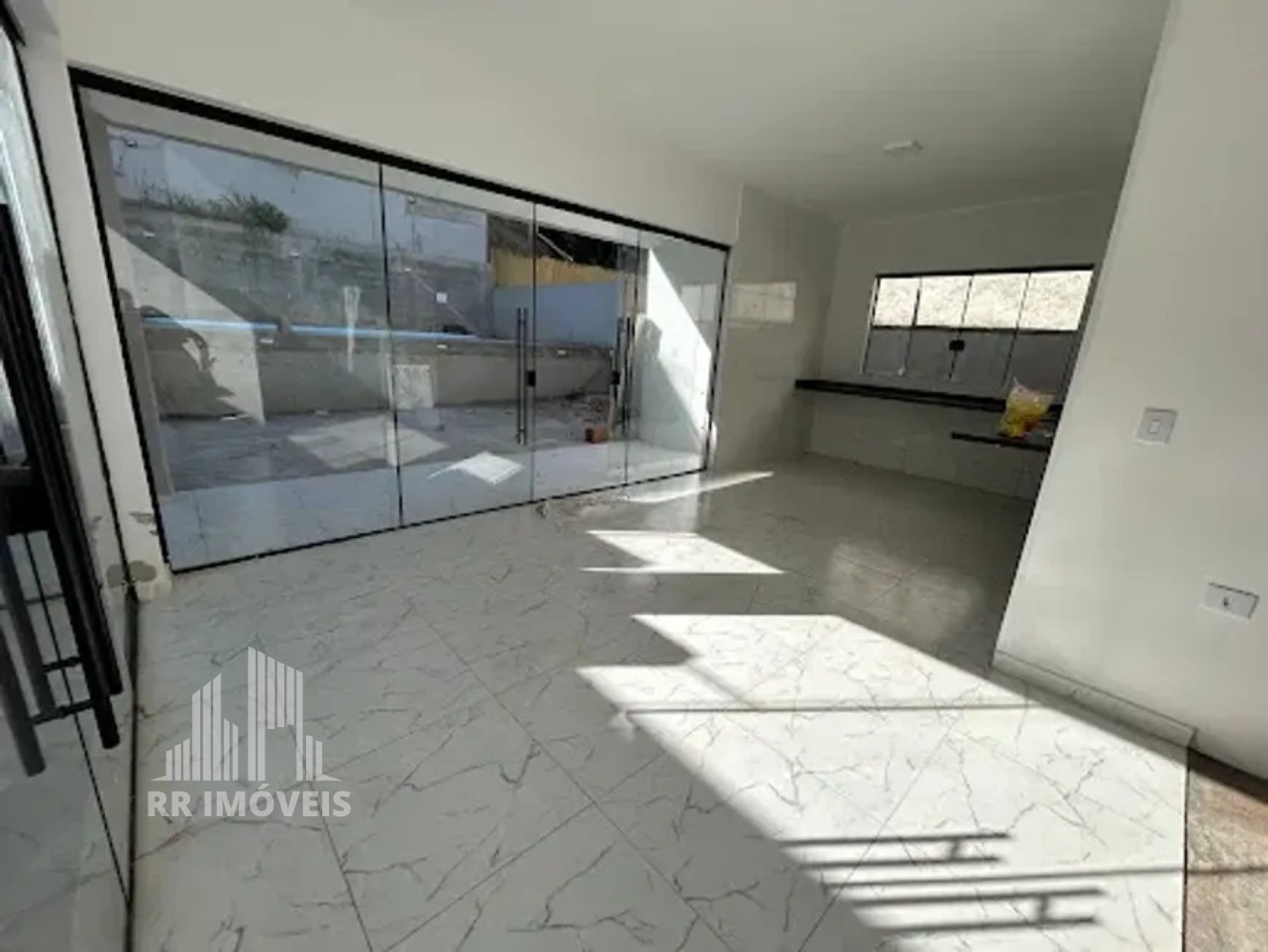Casa, 3 quartos, 178 m² - Foto 2