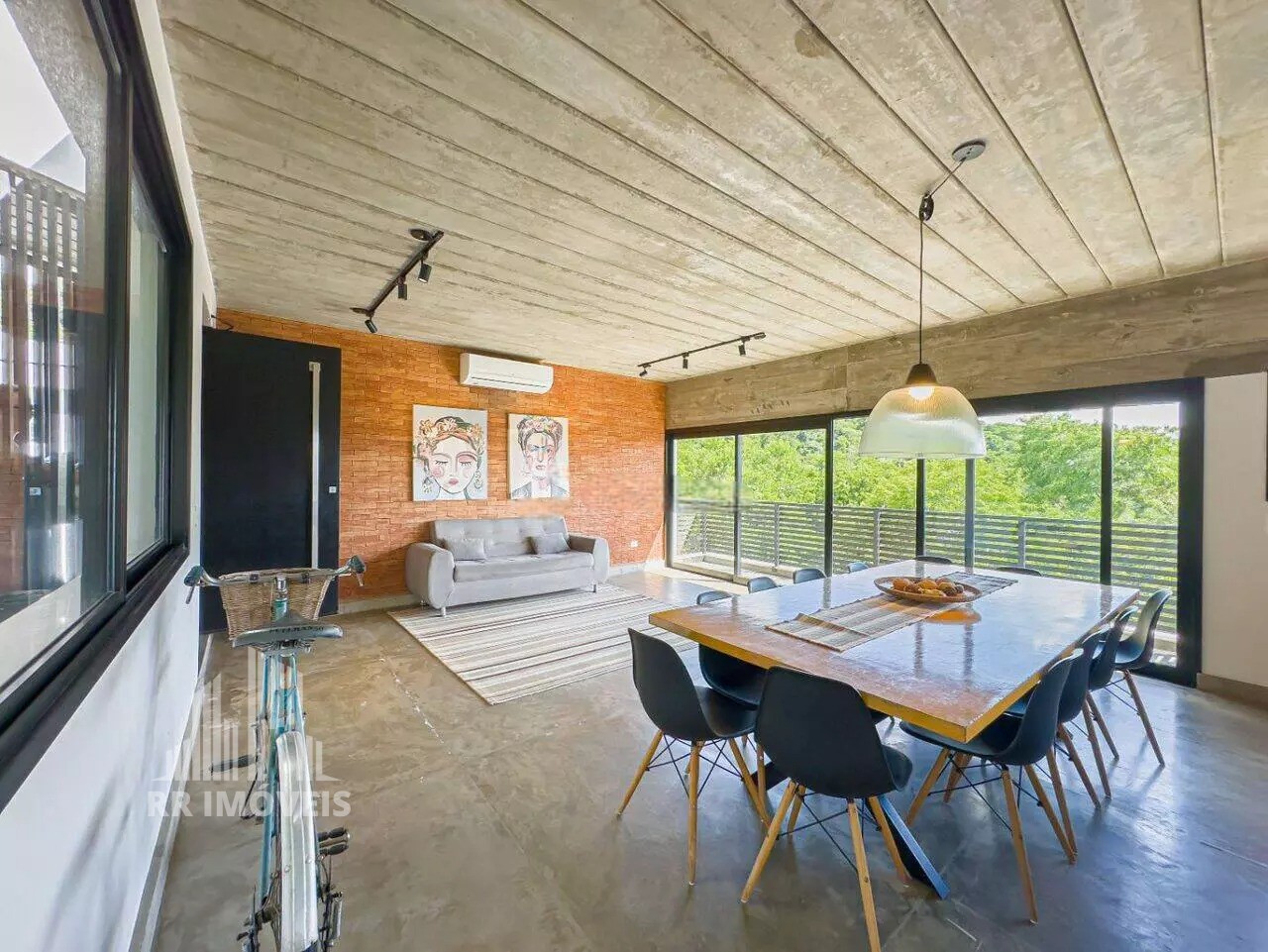Casa, 4 quartos, 296 m² - Foto 1