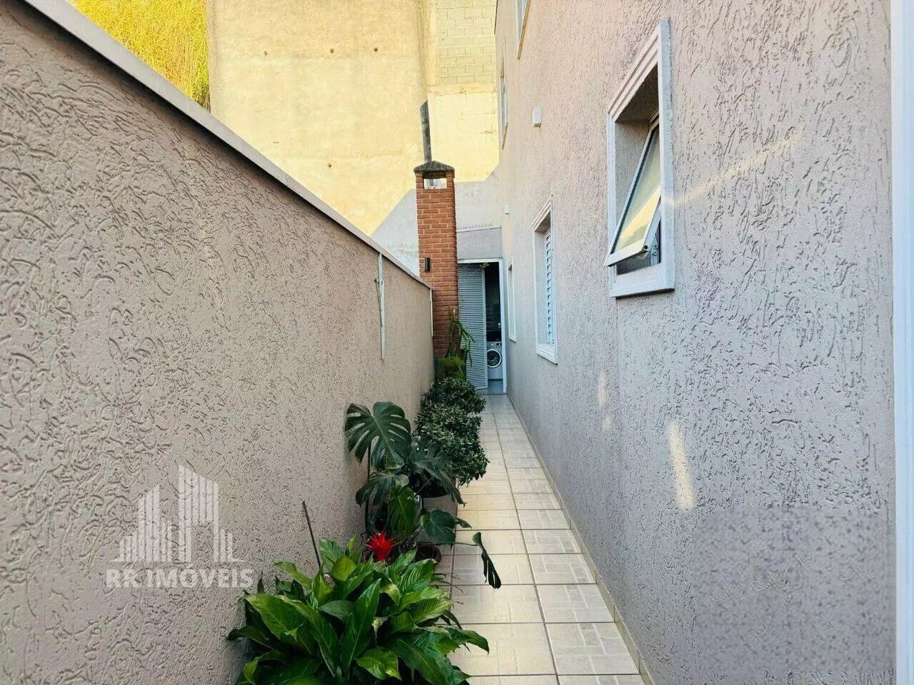Casa, 4 quartos, 270 m² - Foto 19