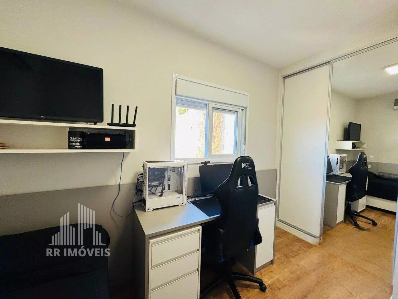Casa, 4 quartos, 270 m² - Foto 17
