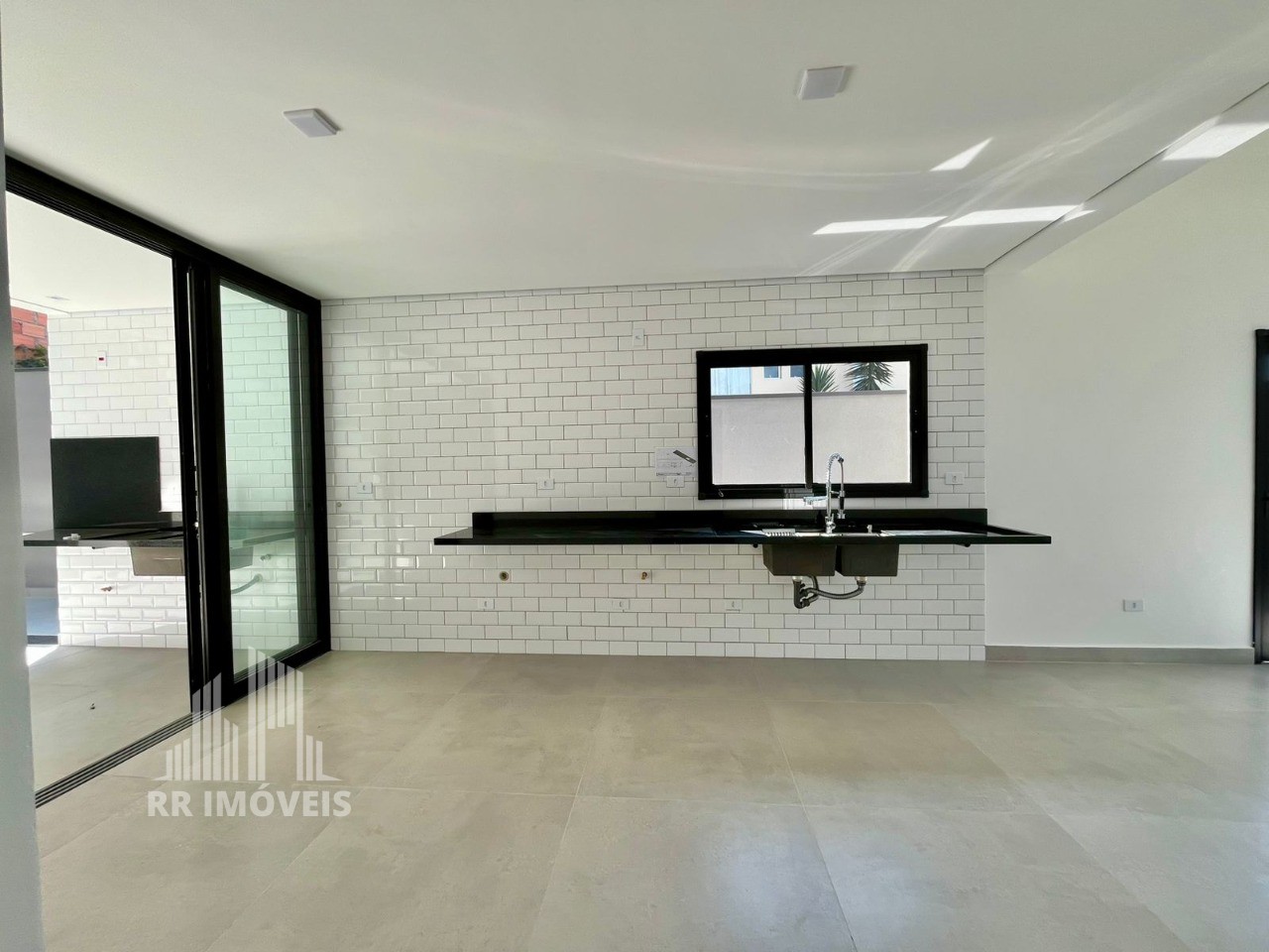 Casa, 4 quartos, 180 m² - Foto 11