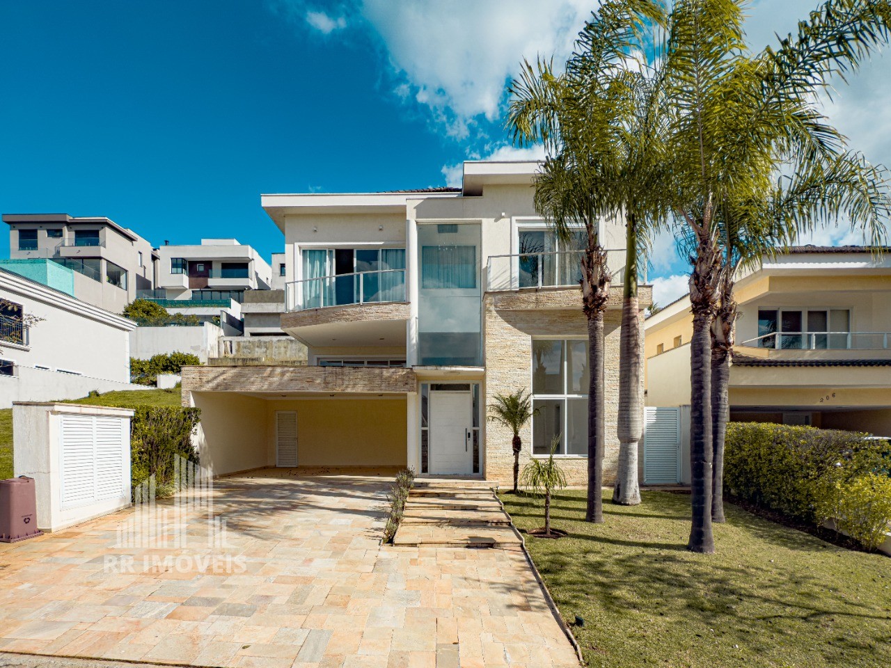 Casa, 4 quartos, 440 m² - Foto 1