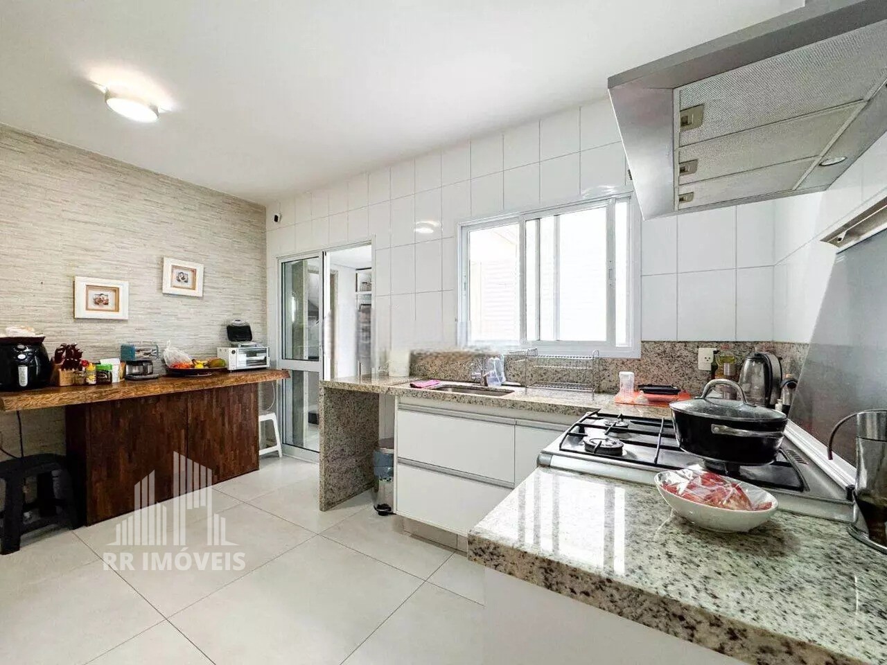 Casa, 4 quartos, 290 m² - Foto 12