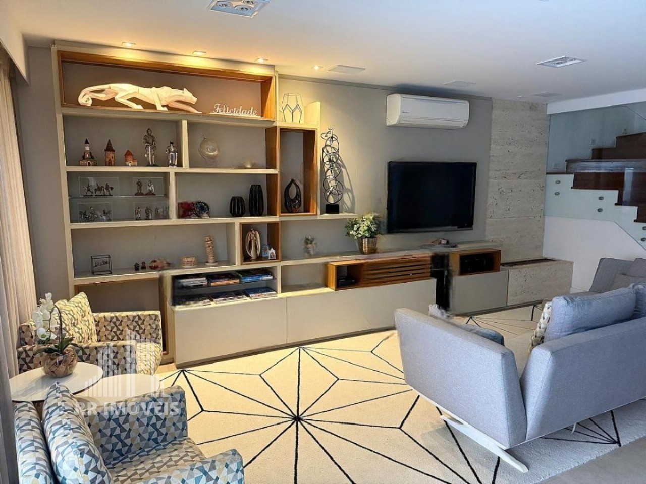 Casa, 3 quartos, 285 m² - Foto 1